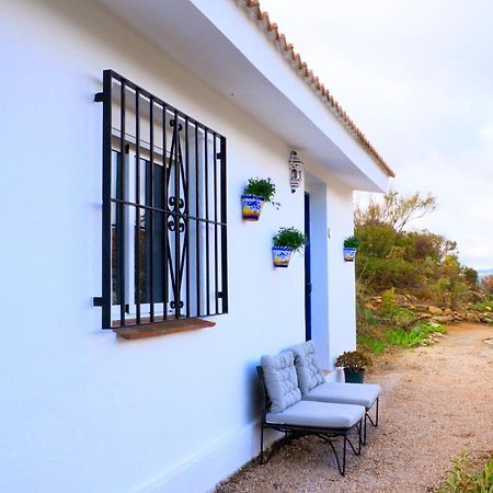 Bed and Breakfast Cortijo Sylvestre Ríogordo Exterior foto